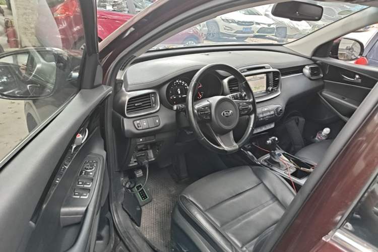 Used Kia Sorento 2015 Sorento L 2.4L Gasoline 4WD Elite Edition 7 Seats China V Emission Standard Driver Seat