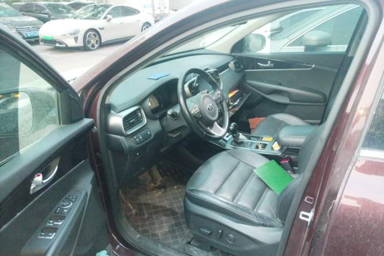 Used Kia Sorento 2015 Sorento L 2.4L Gasoline 4WD Elite Edition 7 Seats China V Emission Standard Driver Seat
