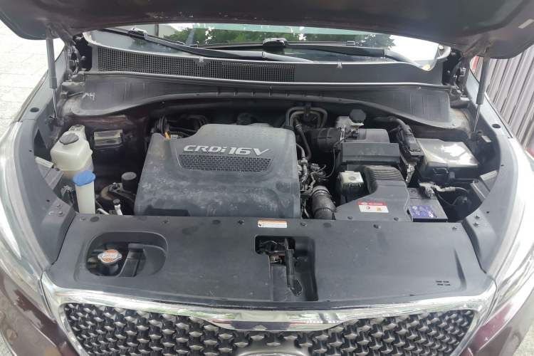 Used Kia Sorento 2015 Sorento L 2.2T Diesel 4WD Elite Edition 5 Seats China IV Standard Engine Bay