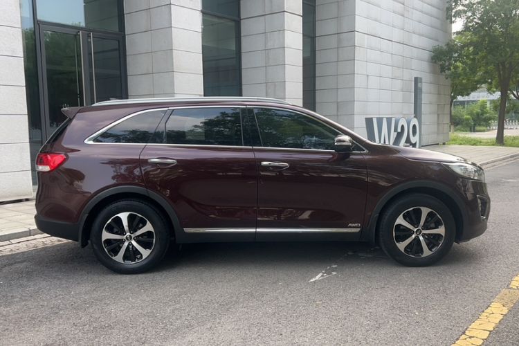 Used Kia Sorento 2015 Sorento L 2.4L Gasoline 4WD Elite Edition 5 Seats China IV Standard Exterior 3
