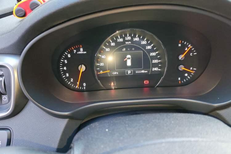 Used Kia Sorento 2015 Sorento L 2.4L Gasoline 4WD Elite Edition 7 Seats China IV Standard Instrument Cluster