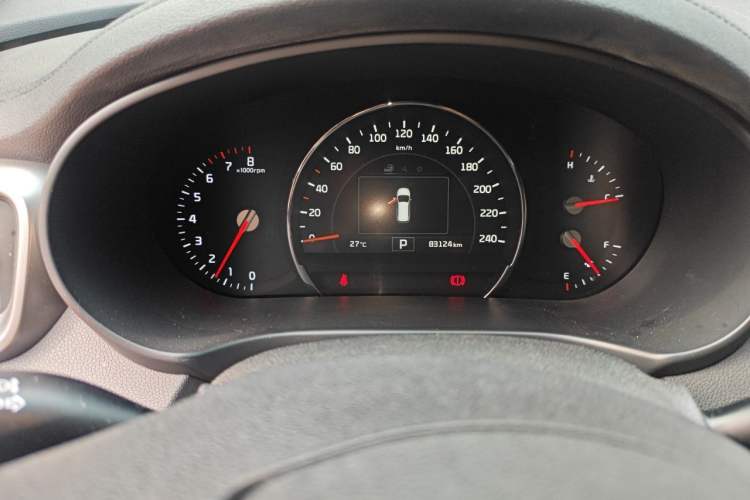 Used Kia Sorento 2015 Sorento L 2.4L Gasoline 4WD Elite Edition 5 Seats China IV Standard Instrument Cluster
