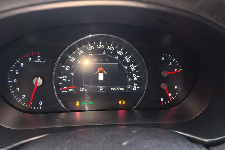 Used Kia Sorento 2015 Sorento L 2.4L Gasoline 4WD Elite Edition 5 Seats China IV Standard Instrument Cluster