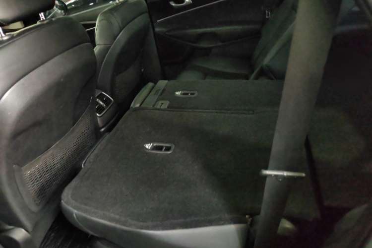 Used Kia Sorento 2015 Sorento L 2.2T Diesel 2WD Sport Edition 5-seater Interior 1