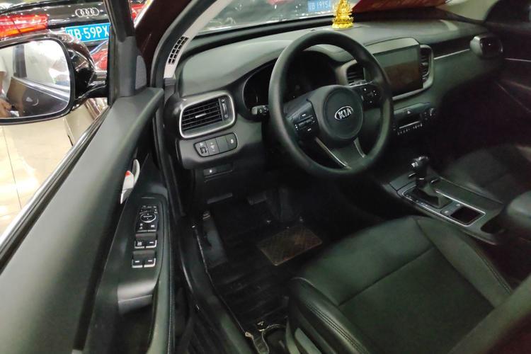 Used Kia Sorento 2015 Sorento L 2.2T Diesel 2WD Sport Edition 5-seater Interior 2