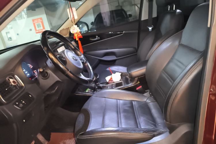 Used Kia Sorento 2015 Sorento L 2.4L Gasoline 4WD Elite Edition 5 Seats China V Emission Standard Left Front Seat