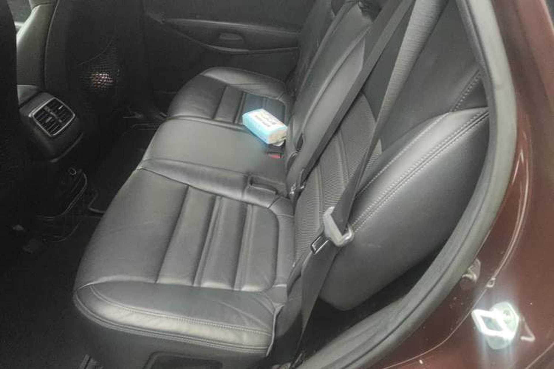 Used Kia Sorento 2015 Sorento L 2.4L Gasoline 4WD Elite Edition 5 Seats China V Emission Standard Left Rear Seat