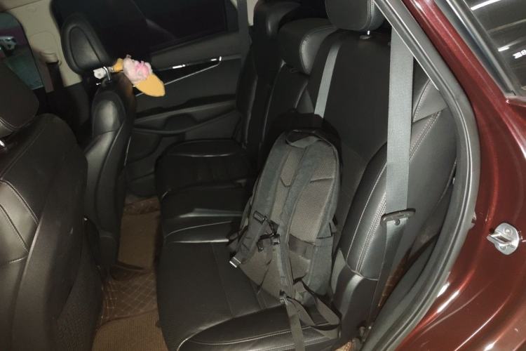 Used Kia Sorento 2015 Sorento L 2.2T Diesel 4WD Elite Edition 7 Seats China IV Standard Left Rear Seat