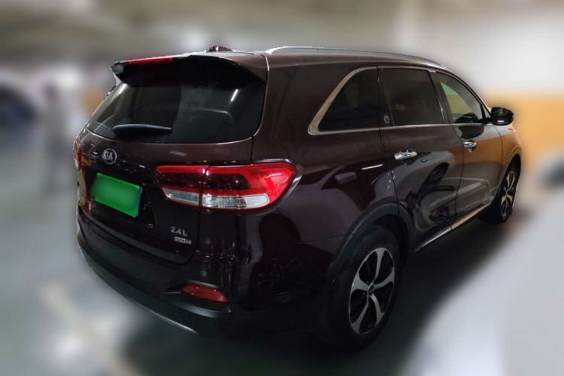 Used Kia Sorento 2015 Sorento L 2.4L Gasoline 4WD Elite Edition 7 Seats China IV Standard Rear Right 45 Deg
