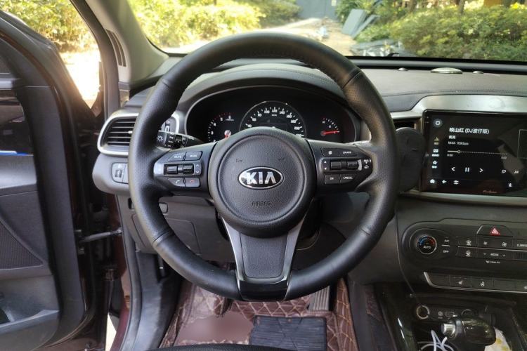 Used Kia Sorento 2015 Sorento L 2.2T Diesel 4WD Elite Edition 5 Seats China IV Standard Steering Wheel