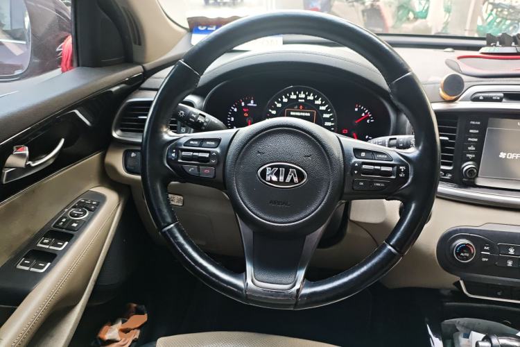 Used Kia Sorento 2015 Sorento L 2.2T Diesel 4WD Elite Edition 7 Seats China IV Standard Steering Wheel