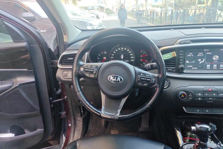 Used Kia Sorento 2015 Sorento L 2.2T Diesel 4WD Elite Edition 7 Seats China IV Standard Steering Wheel