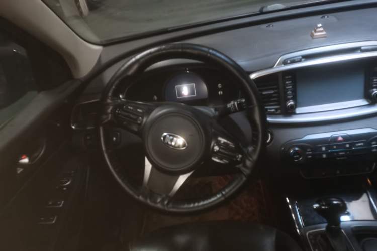 Used Kia Sorento 2015 Sorento L 2.4L Gasoline 4WD Elite Edition 5 Seats China V Emission Standard Steering Wheel