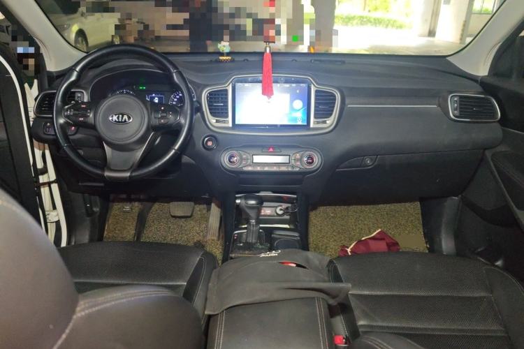 Used Kia Sorento 2015 Sorento L 2.4L Gasoline 4WD Sport Edition 5 Seats China IV Standard Center Console