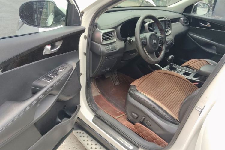 Used Kia Sorento 2015 Sorento L 2.4L Gasoline 4WD Elite Edition 7 Seats China V Emission Standard Driver Seat