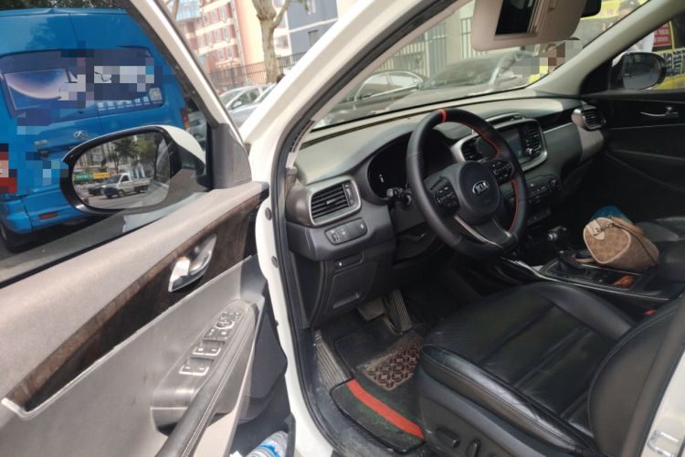 Used Kia Sorento 2015 Sorento L 2.4L Gasoline 4WD Elite Edition 7 Seats China IV Standard Driver Seat