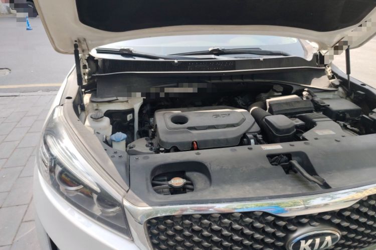 Used Kia Sorento 2015 Sorento L 2.4L Gasoline 4WD Elite Edition 7 Seats China IV Standard Engine Bay Right