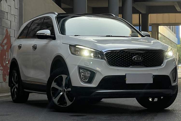 Used Kia Sorento 2015 Sorento L 2.2T Diesel 4WD Prestige Edition 7 Seats China IV Standard Exterior 5