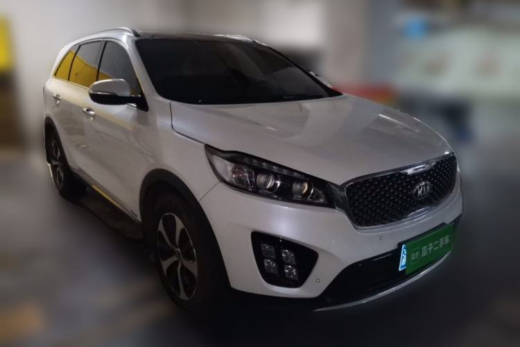 Used Kia Sorento 2015 Sorento L 2.4L Gasoline 4WD Elite Edition 5 Seats China IV Standard Front Right 45 Deg