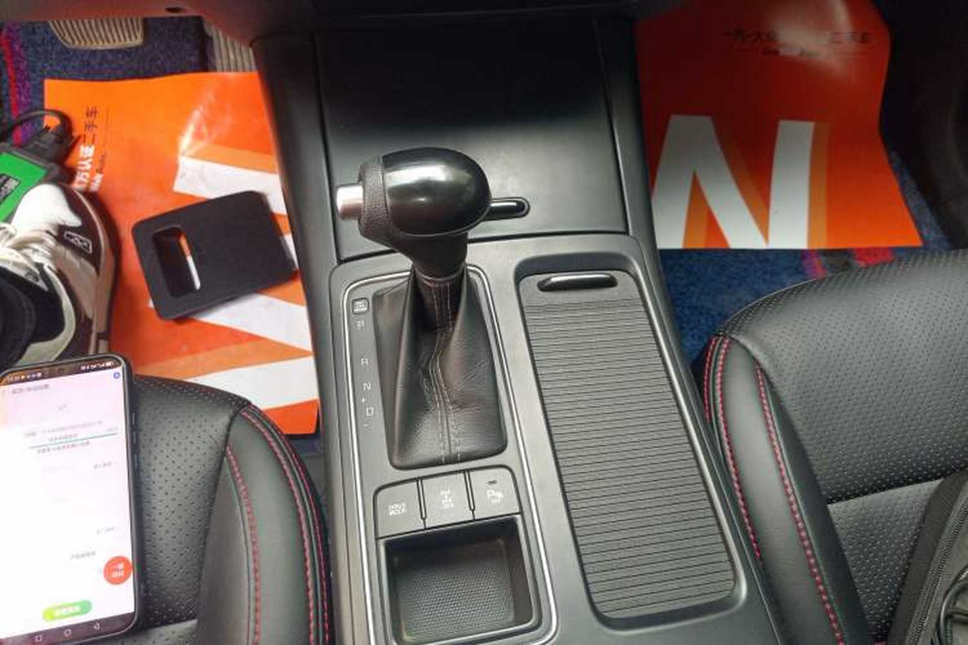 Used Kia Sorento 2015 Sorento L 2.4L Gasoline 4WD Sport Edition 7 Seats China IV Standard Gear Lever