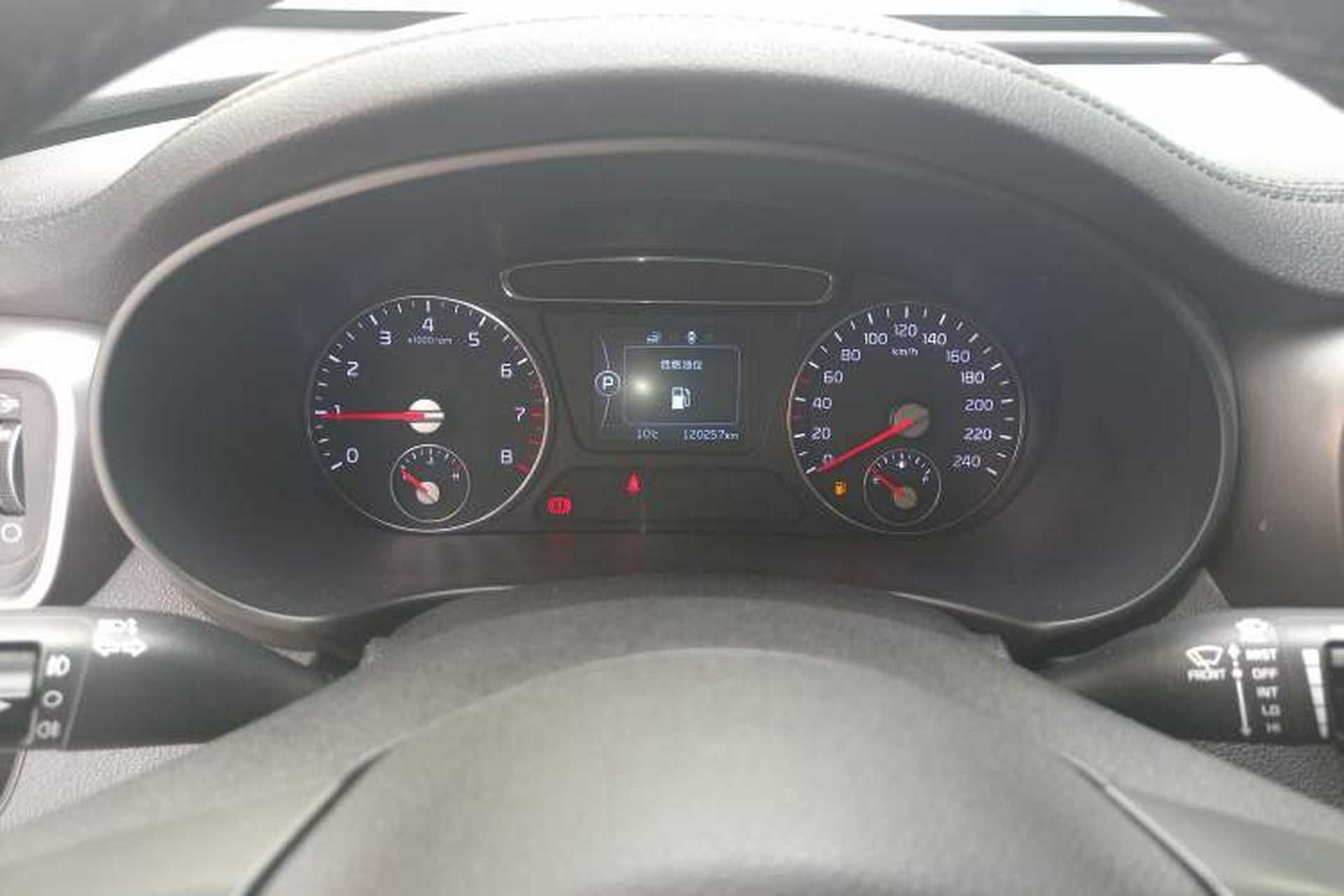 Used Kia Sorento 2015 Sorento L 2.4L Gasoline 4WD Sport Edition 7 Seats China IV Standard Instrument Cluster