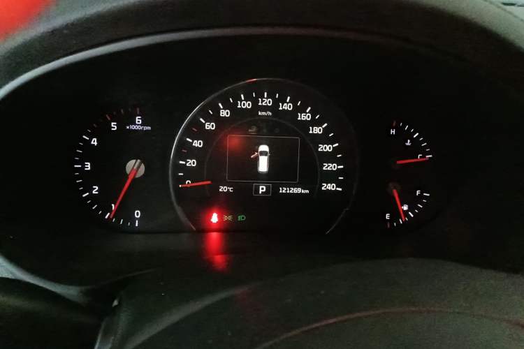 Used Kia Sorento 2015 Sorento L 2.2T Diesel 4WD Elite Edition 7 Seats China IV Standard Instrument Cluster