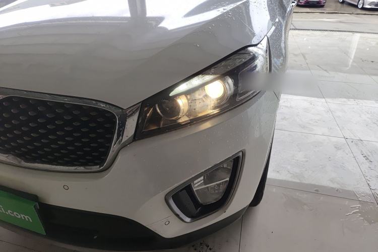 Used Kia Sorento 2015 Sorento L 2.4L Gasoline 4WD Elite Edition 5 Seats China IV Standard Left Front Headlight