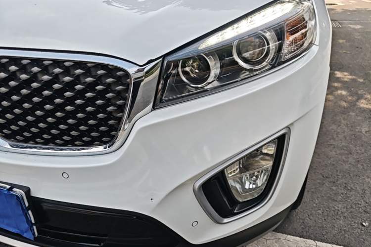 Used Kia Sorento 2015 Sorento L 2.4L Gasoline 4WD Elite Edition 5 Seats China IV Standard Left Front Headlight