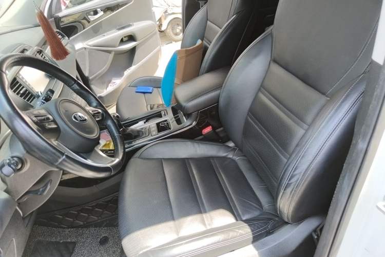 Used Kia Sorento 2015 Sorento L 2.4L Gasoline 4WD Elite Edition 7 Seats China V Emission Standard Left Front Seat