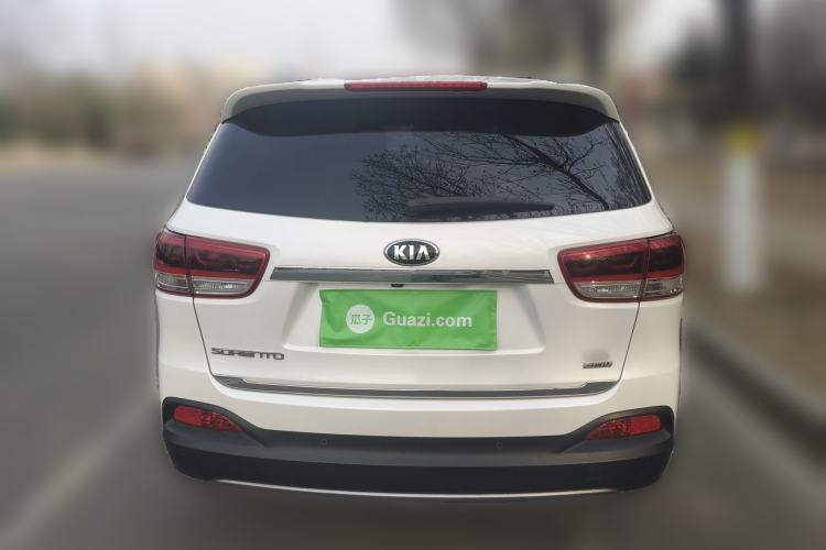 Used Kia Sorento 2015 Sorento L 2.4L Gasoline 4WD Elite Edition 5 Seats China IV Standard Rear