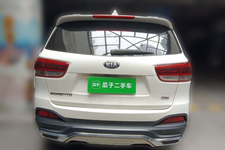 Used Kia Sorento 2015 Sorento L 2.2T Diesel 4WD Elite Edition 7 Seats China IV Standard Rear