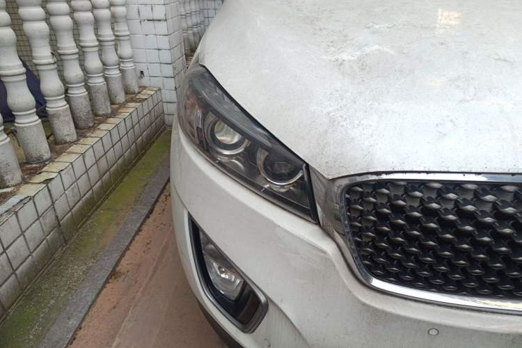 Used Kia Sorento 2015 Sorento L 2.4L Gasoline 4WD Elite Edition 5 Seats China V Emission Standard Right Front Headlight