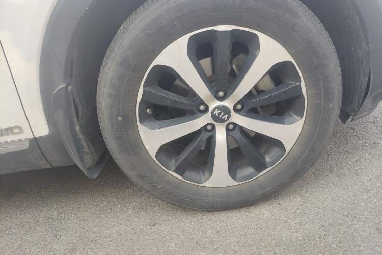 Used Kia Sorento 2015 Sorento L 2.4L Gasoline 4WD Elite Edition 5 Seats China IV Standard Right Front Wheel Hub