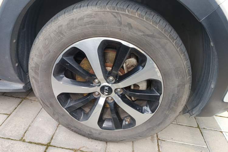 Used Kia Sorento 2015 Sorento L 2.2T Diesel 4WD Elite Edition 5 Seats China IV Standard Right Front Wheel Hub