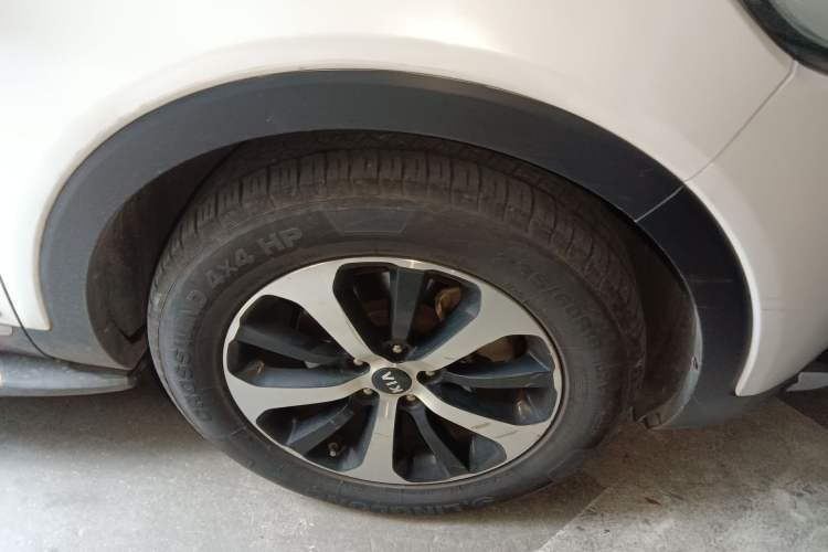 Used Kia Sorento 2015 Sorento L 2.2T Diesel 4WD Elite Edition 7 Seats China IV Standard Right Front Wheel Hub