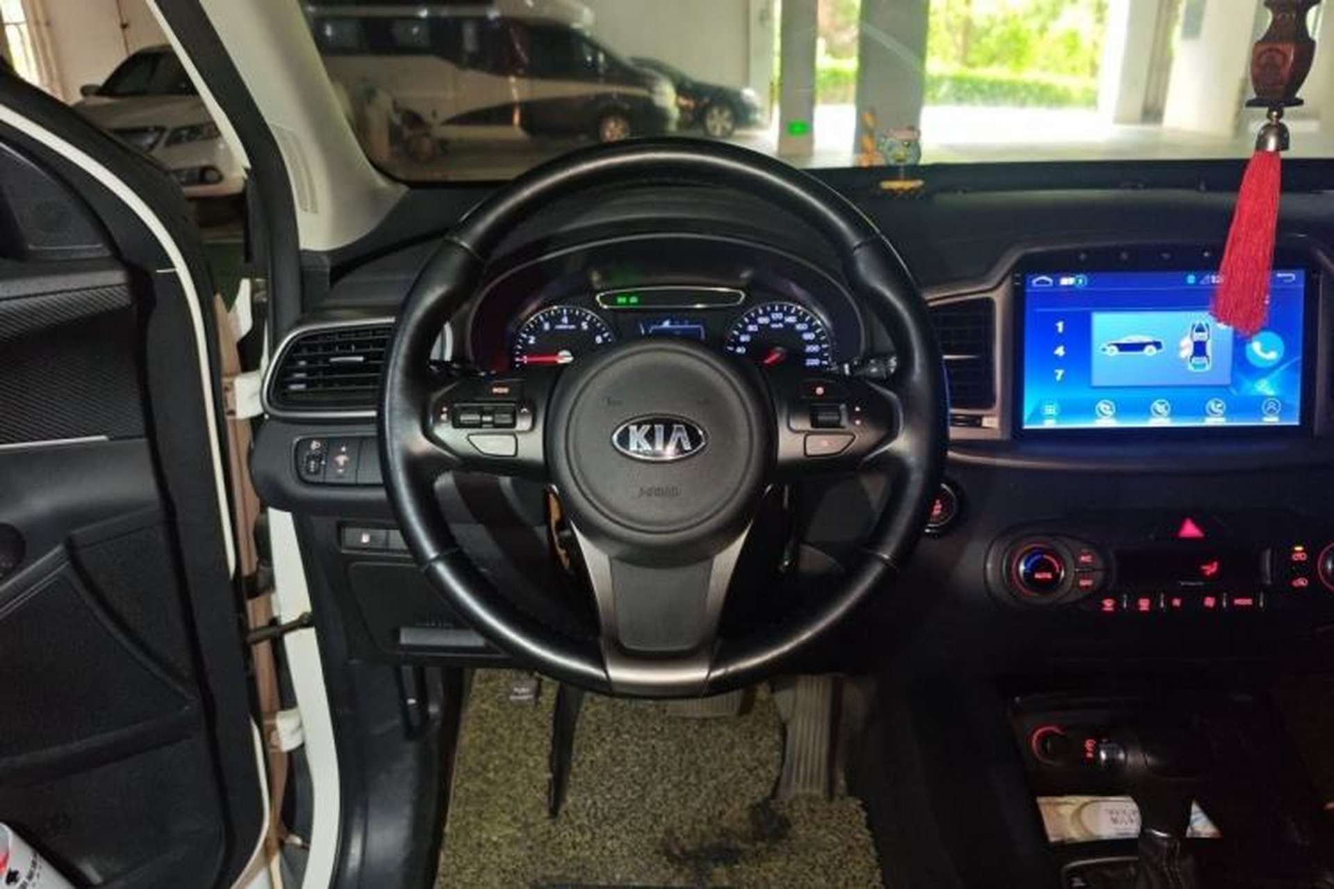 Used Kia Sorento 2015 Sorento L 2.4L Gasoline 4WD Sport Edition 5 Seats China IV Standard Steering Wheel