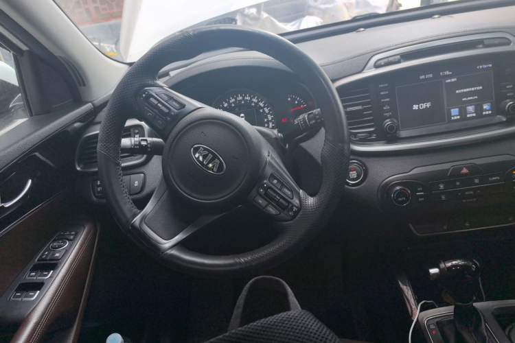 Used Kia Sorento 2015 Sorento L 2.4L Gasoline 4WD Elite Edition 5 Seats China V Emission Standard Steering Wheel