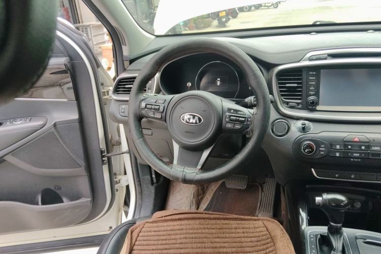 Used Kia Sorento 2015 Sorento L 2.4L Gasoline 4WD Elite Edition 7 Seats China V Emission Standard Steering Wheel
