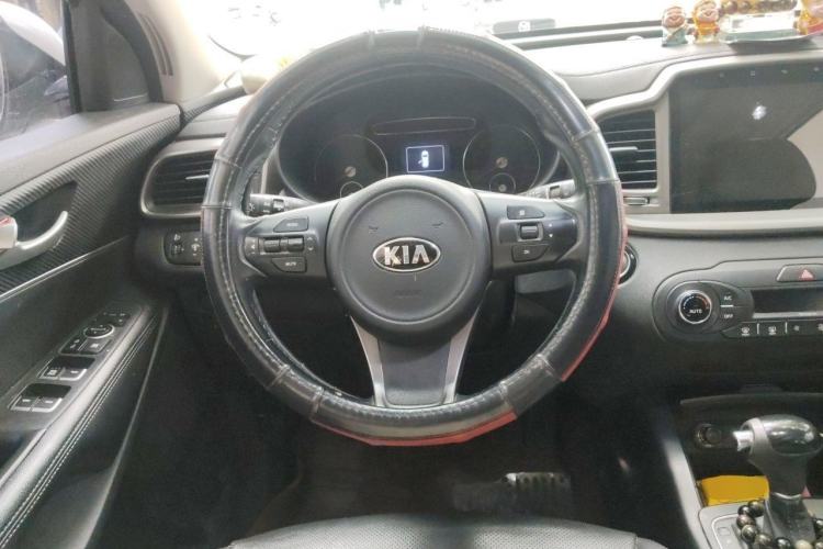 Used Kia Sorento 2015 Sorento L 2.4L Gasoline 4WD Sport Edition 5 Seats China IV Standard Steering Wheel