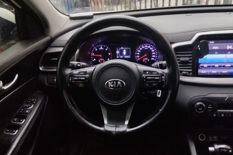 Used Kia Sorento 2015 Sorento L 2.2T Diesel 4WD Sport Edition 7 Seats Steering Wheel