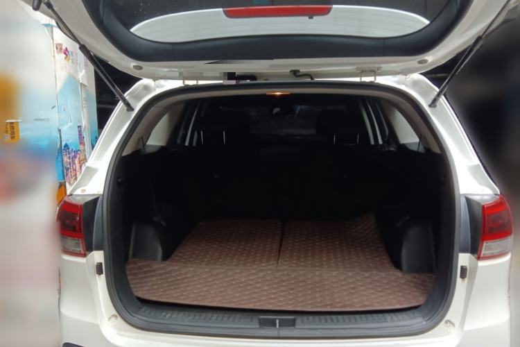 Used Kia Sorento 2015 Sorento L 2.2T Diesel 4WD Elite Edition 7 Seats China IV Standard Trunk