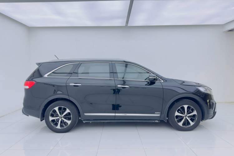 Used Kia Sorento 2016 Sorento L 2.4L Gasoline 4WD Custom Edition 7 Seats Emission Standard China V Exterior 4