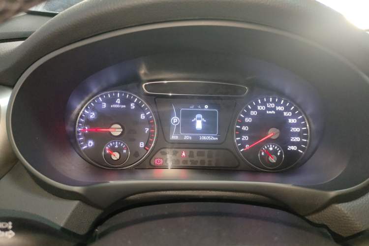 Used Kia Sorento 2016 Sorento L 2.4L Gasoline 4WD Custom Edition 7 Seats China IV Standard Instrument Cluster