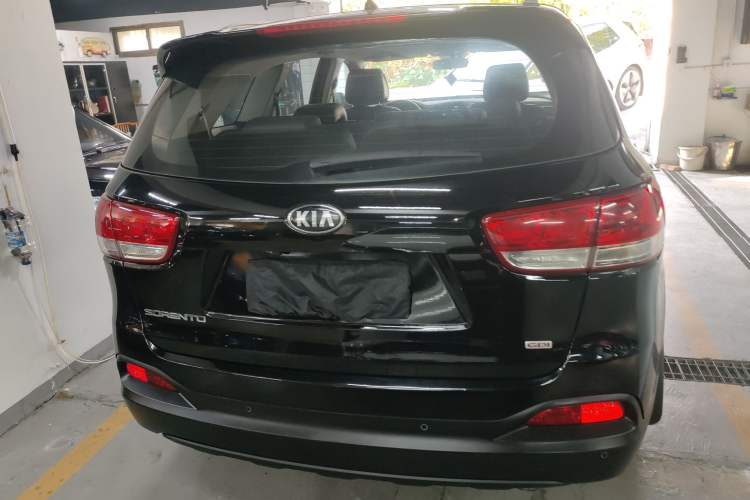 Used Kia Sorento 2016 Sorento L 2.4L Gasoline 4WD Custom Edition 7 Seats China IV Standard Rear
