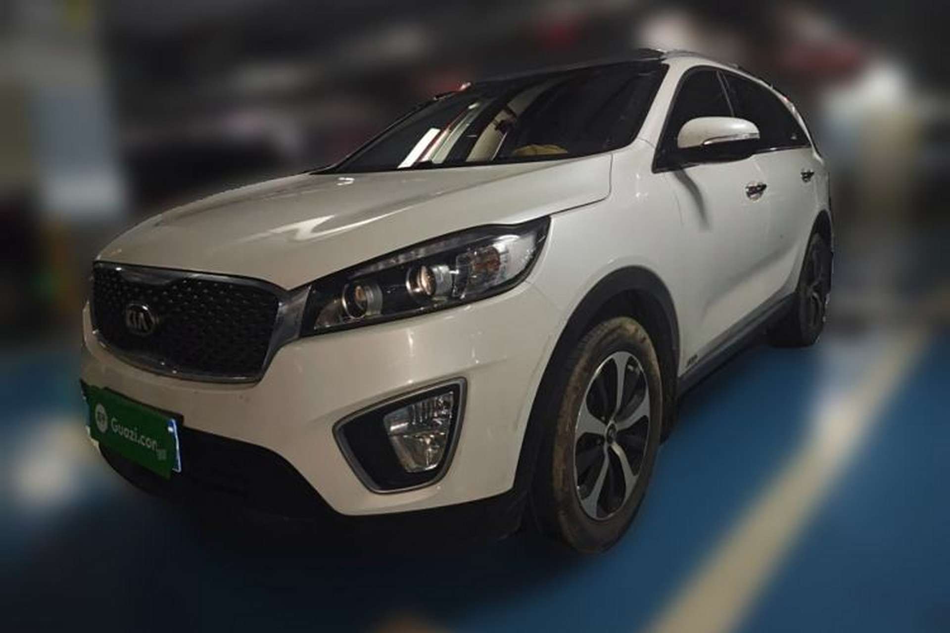 Used Kia Sorento 2016 Sorento L 2.4L Gasoline 4WD Custom Edition 5 Seats China IV Standard Front Left 45 Deg