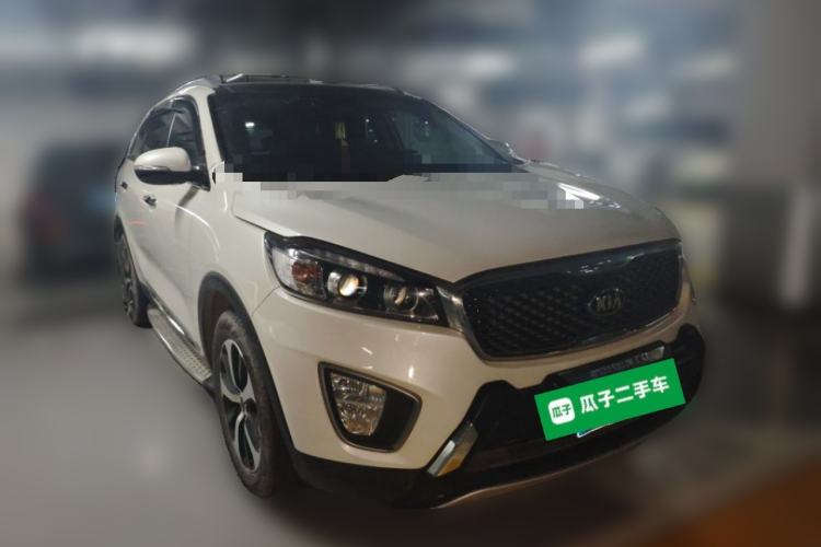 Used Kia Sorento 2016 Sorento L 2.4L Gasoline 4WD Custom Edition 7 Seats China IV Standard Front Right 45 Deg
