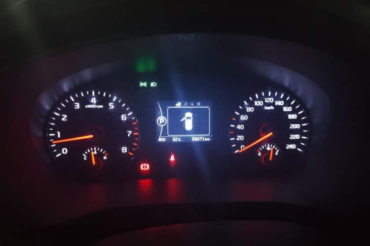 Used Kia Sorento 2016 Sorento L 2.4L Gasoline 4WD Custom Edition 7 Seats China IV Standard Instrument Cluster