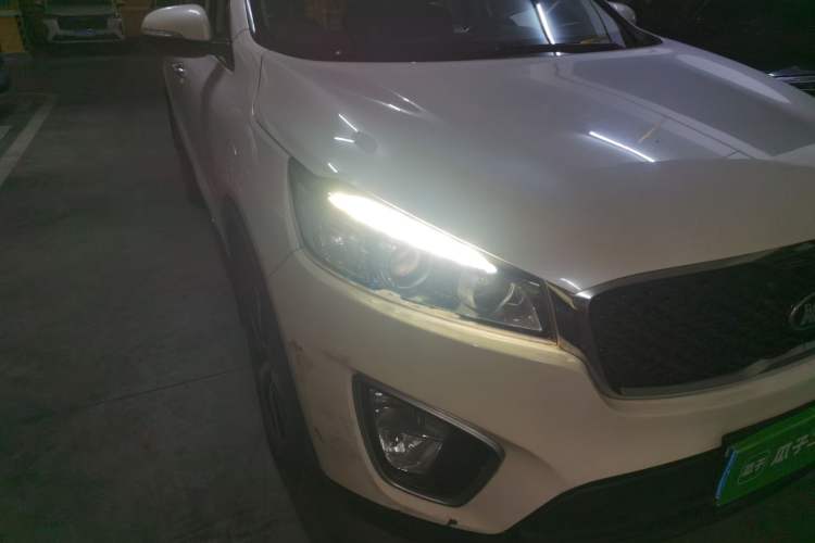Used Kia Sorento 2016 Sorento L 2.2T Diesel 4WD Custom Edition 7 Seats China IV Standard Right Front Headlight