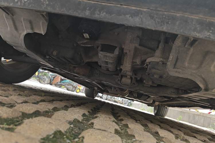 Used Kia Soul 2010 1.6L AT GL Chassis Front