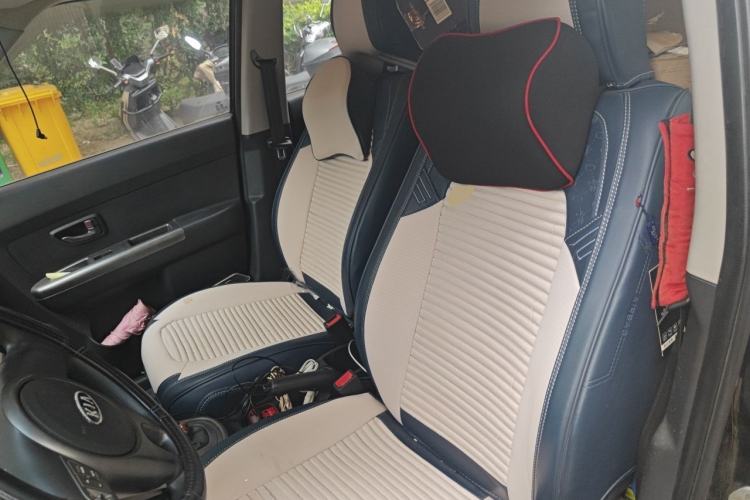 Used Kia Soul 2010 1.6L AT GL Left Front Seat